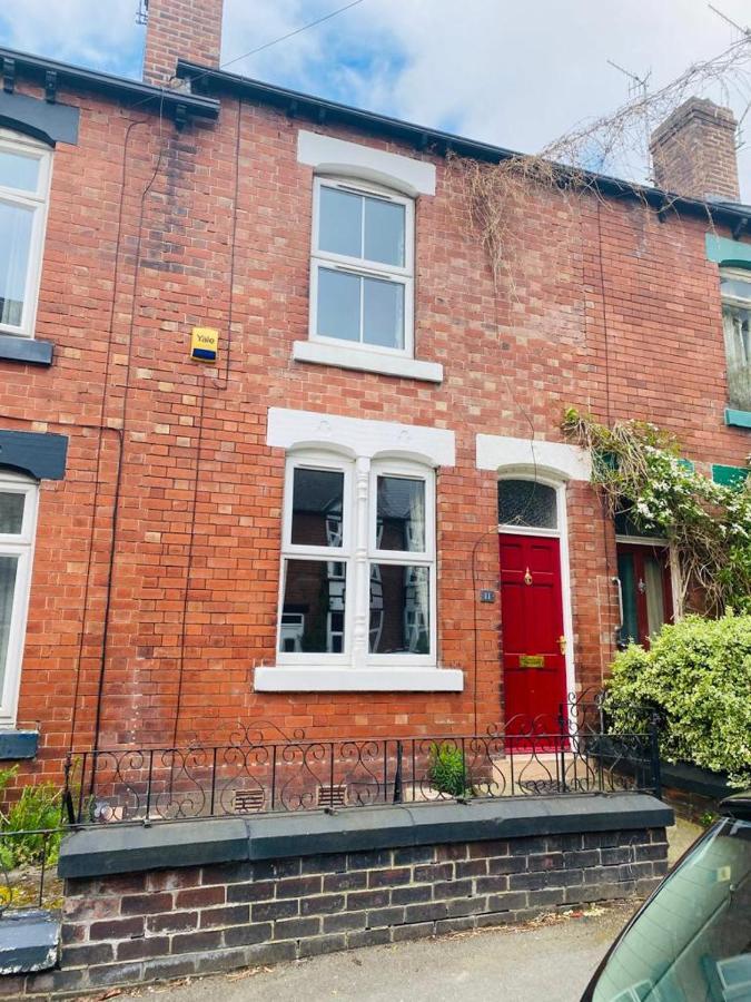 Cosy House With Garden & Parking, Sheffield别墅 外观 照片