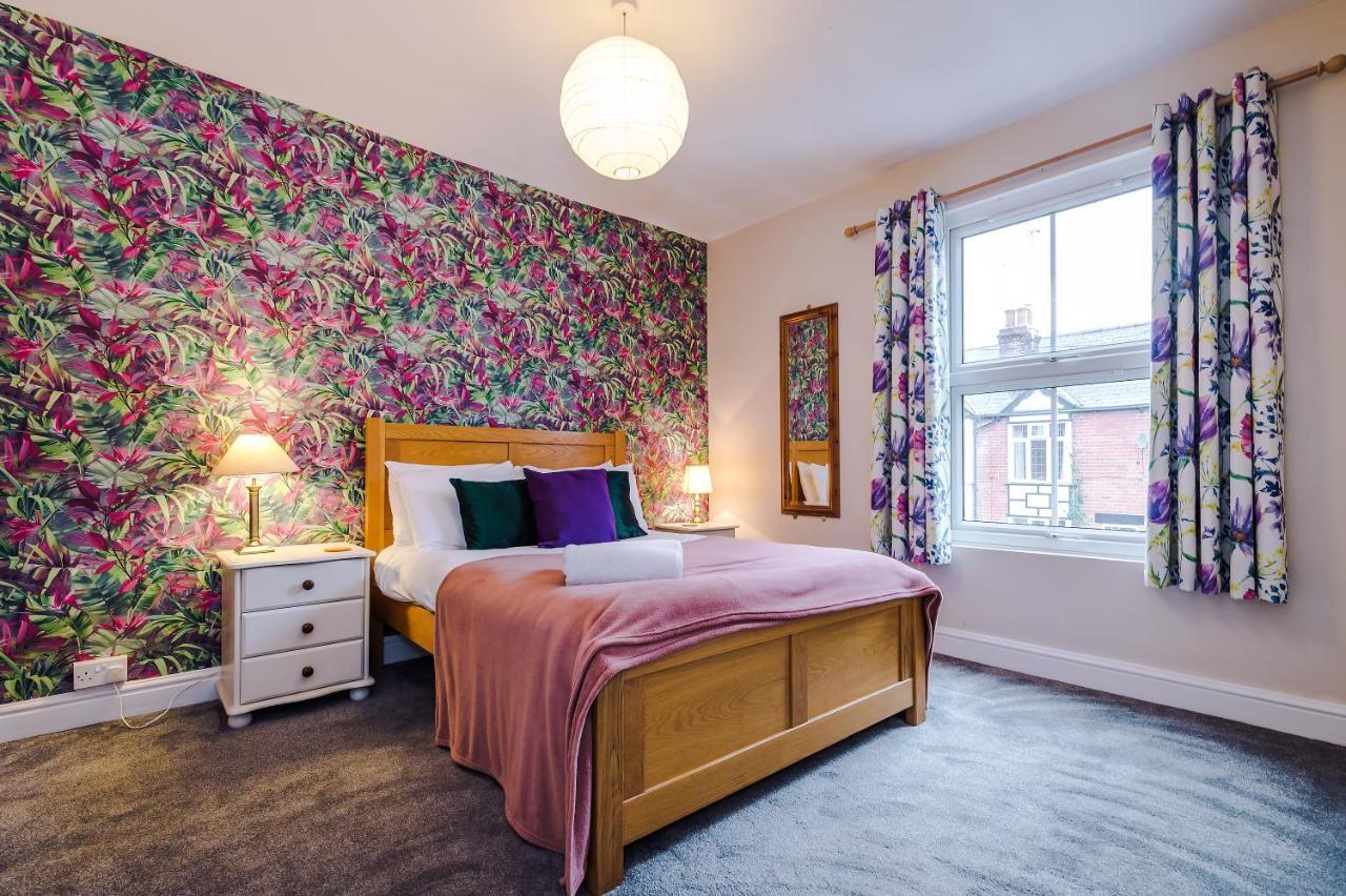 Cosy House With Garden & Parking, Sheffield别墅 外观 照片