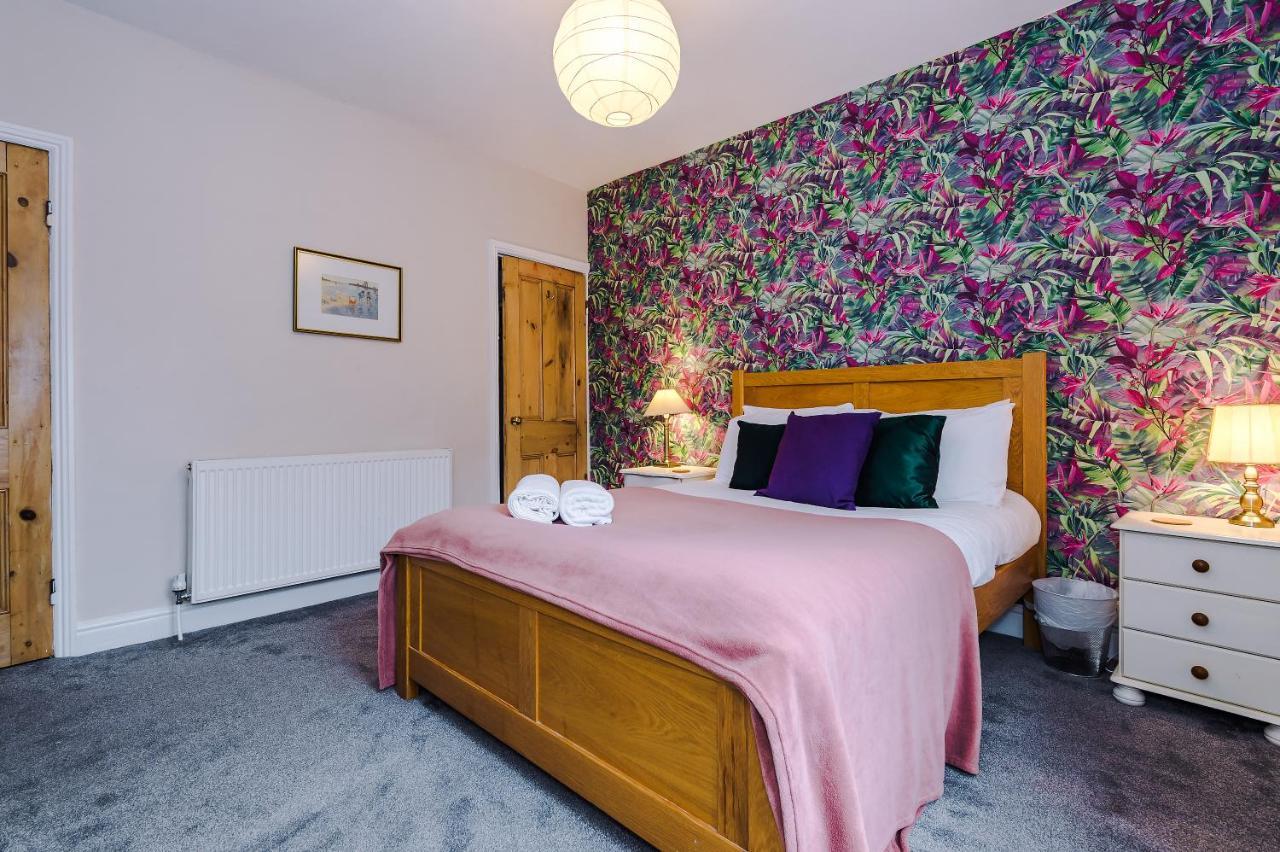Cosy House With Garden & Parking, Sheffield别墅 外观 照片